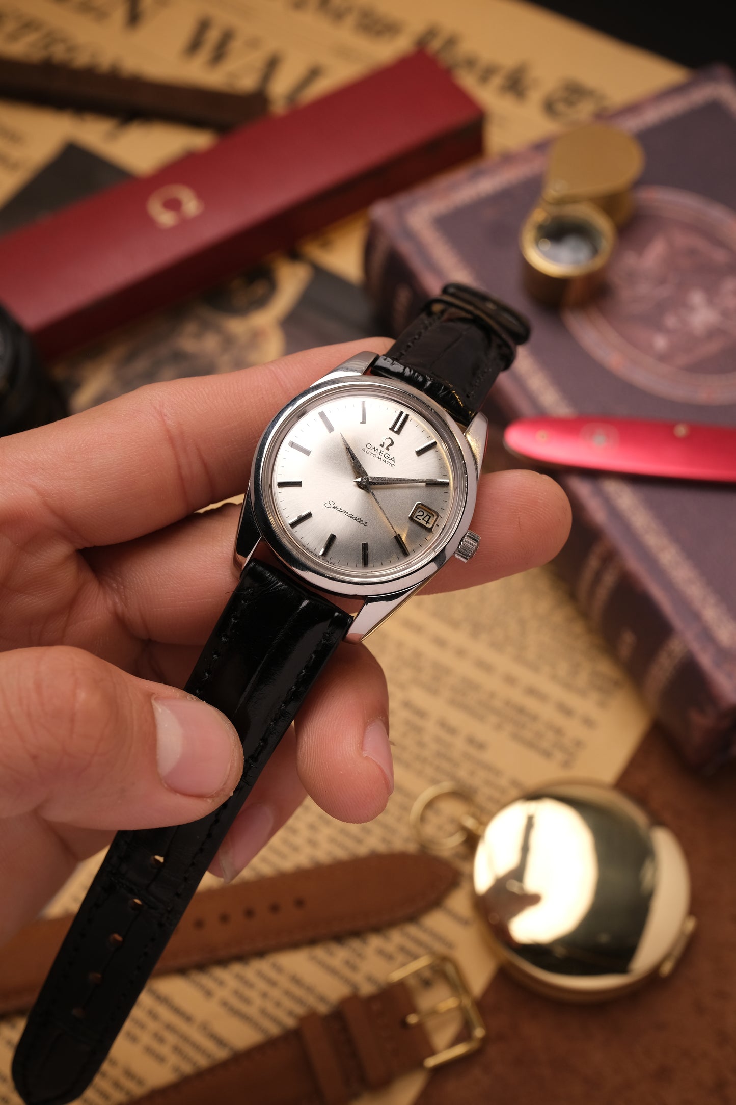 Vintage Omega Seamaster Automatic 166.010 (Black leather strap)