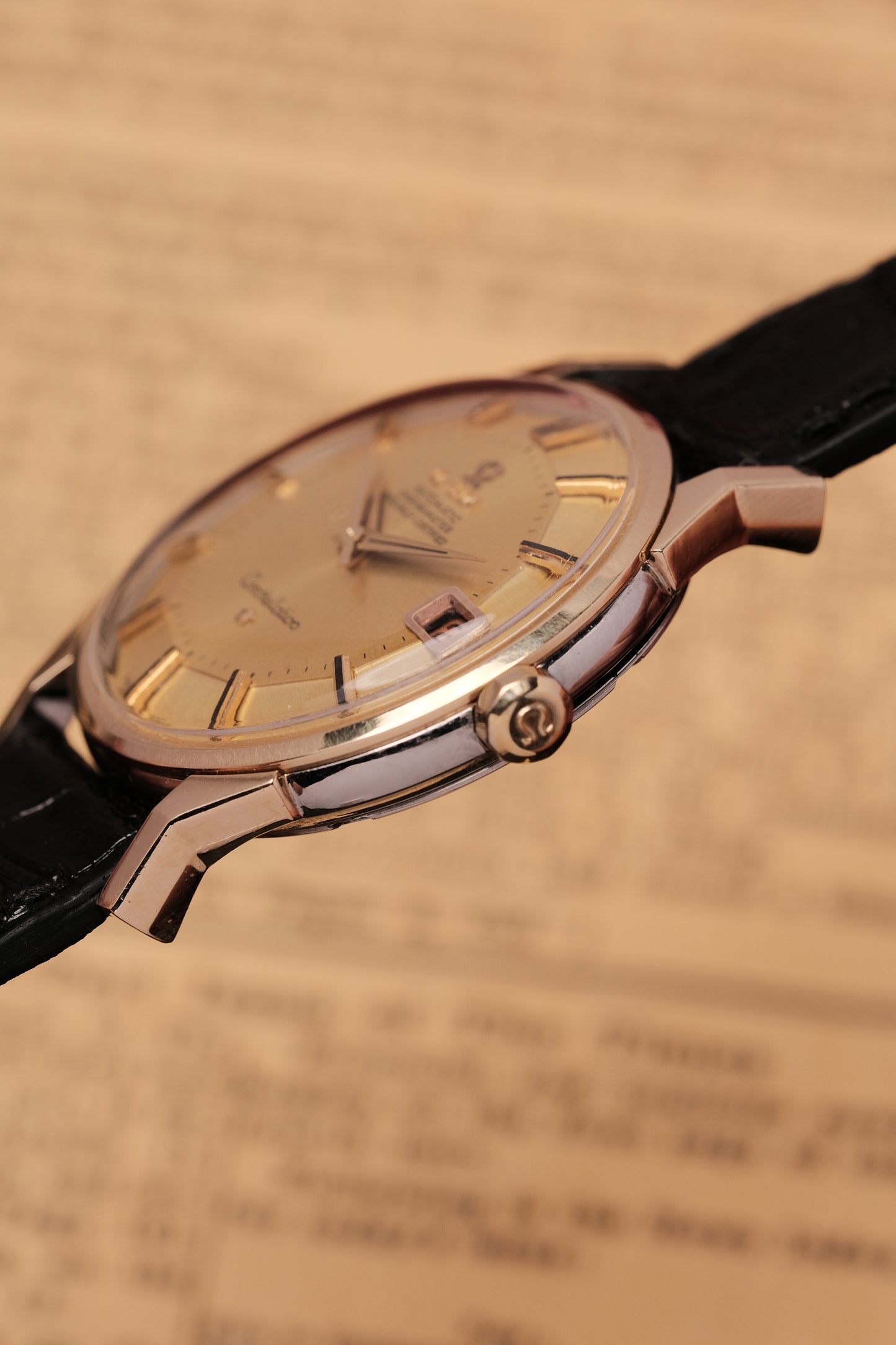 1968 OMEGA CONSTELLATION PIE PAN DOG LEG Yellow Gold - Champagne Dial AUTOMATIC CHRONOMETER REF. 168.005