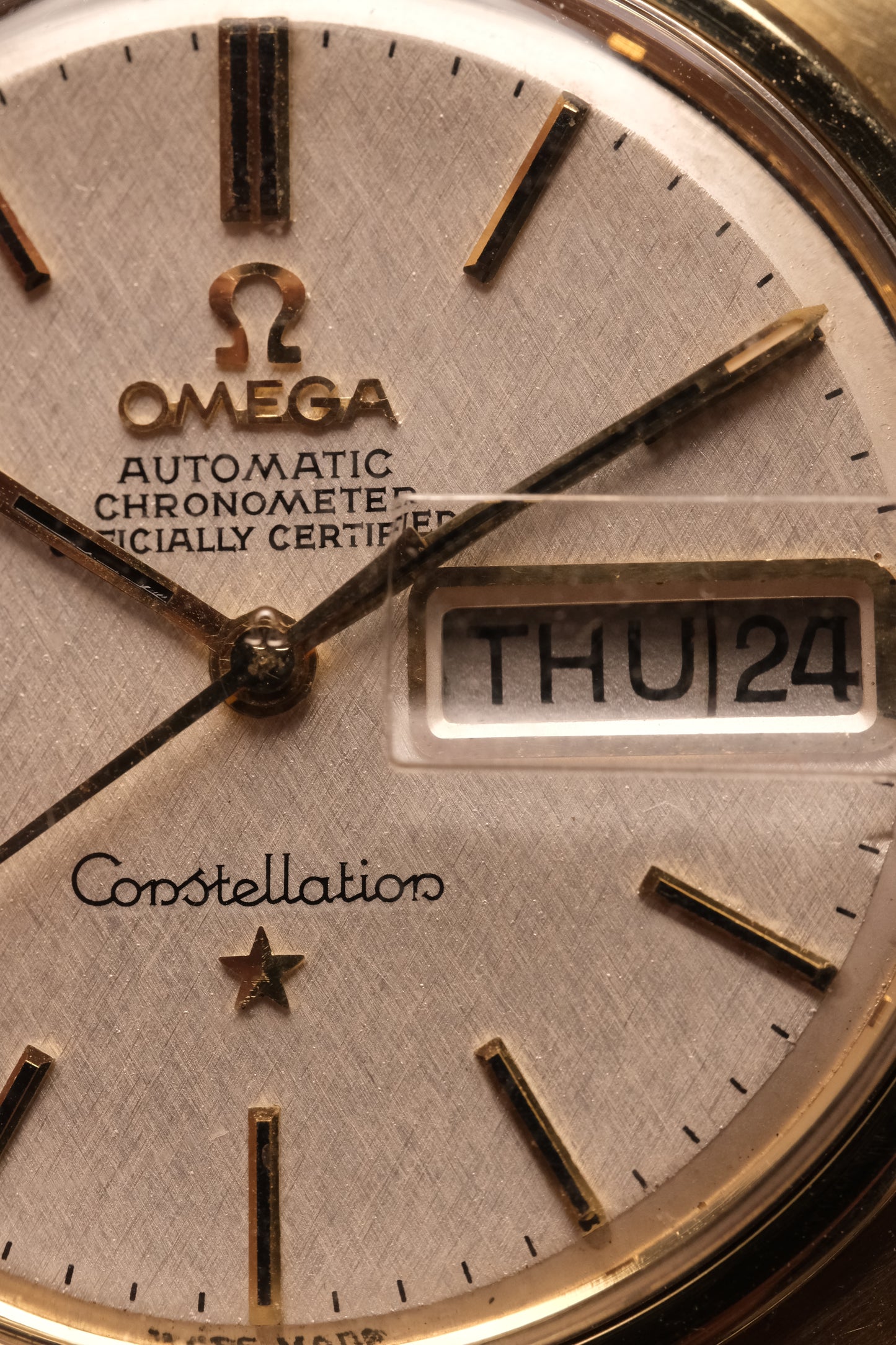 OMEGA Constellation C-shape Day-date Chronometer Linen White Dial - 168.029