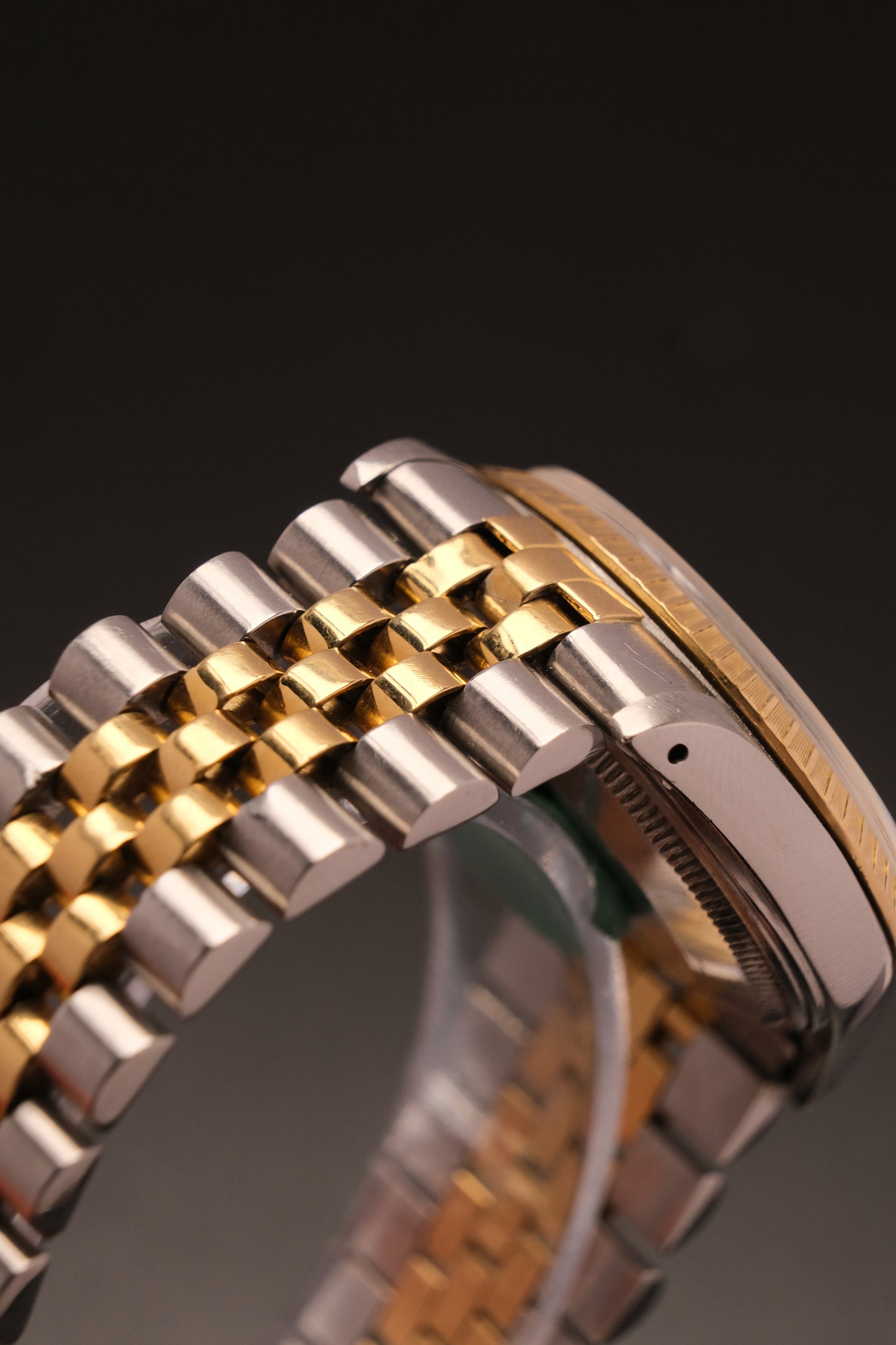 Vintage Rolex Date 34mm 15053 Two Tone Steel 18K Yellow Gold Black Jubilee 1984