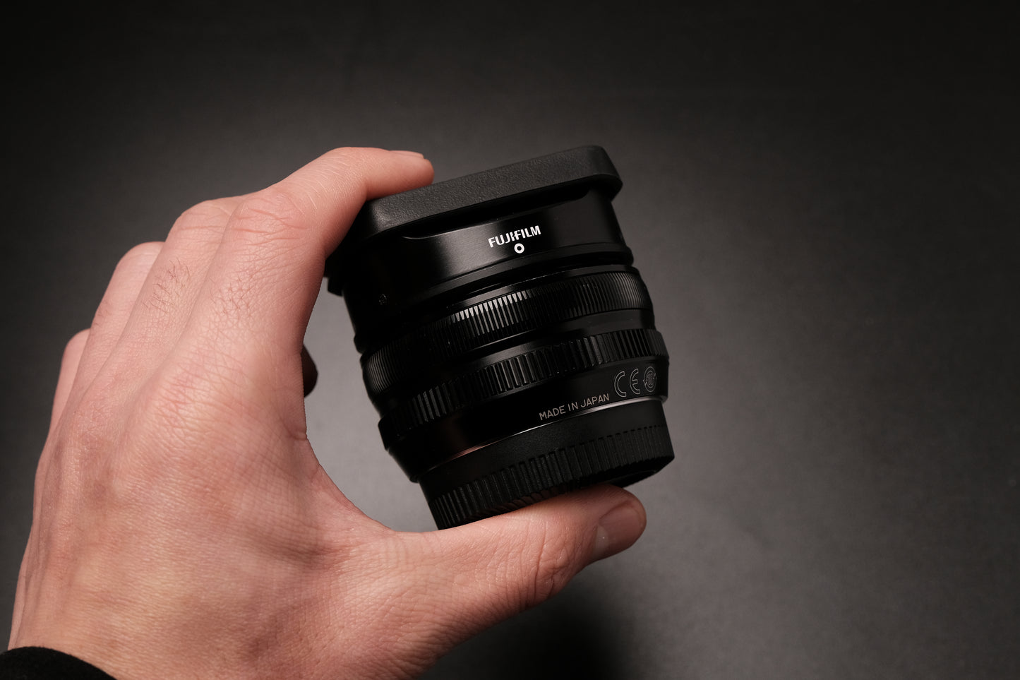 Fujifilm XF 18mm f/2.0 R Lens X Mount w Square Hood EXCELLENT!