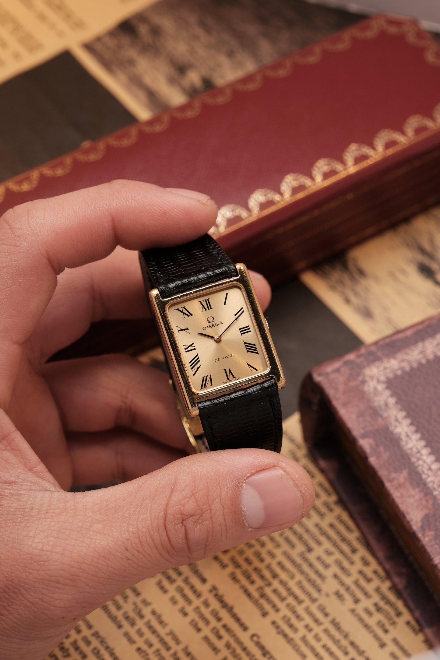Vintage Tank OMEGA DE VILLE REF. 511.0404 (Roman number dial )