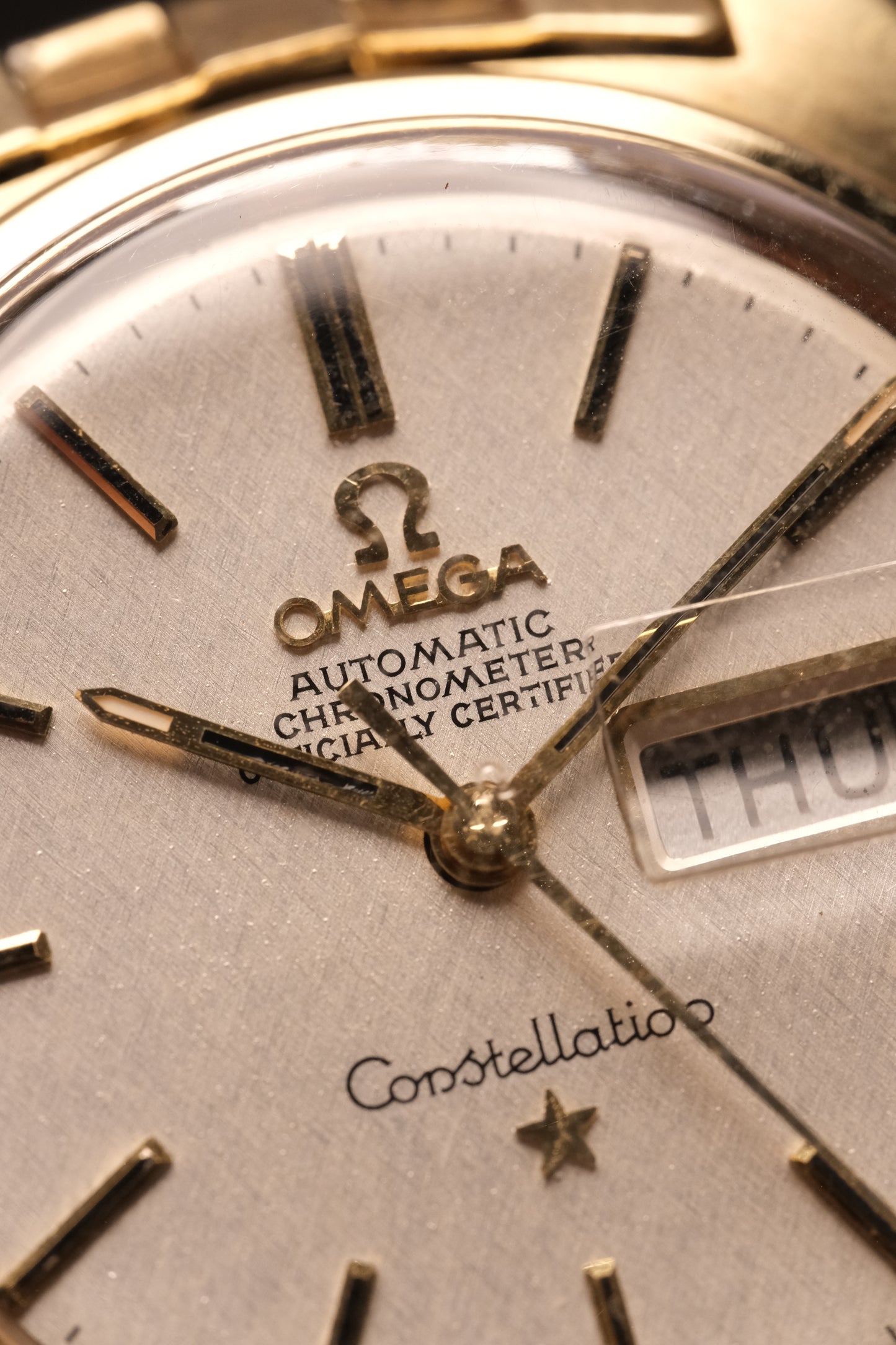 OMEGA Constellation C-shape Day-date Chronometer Linen White Dial - 168.029