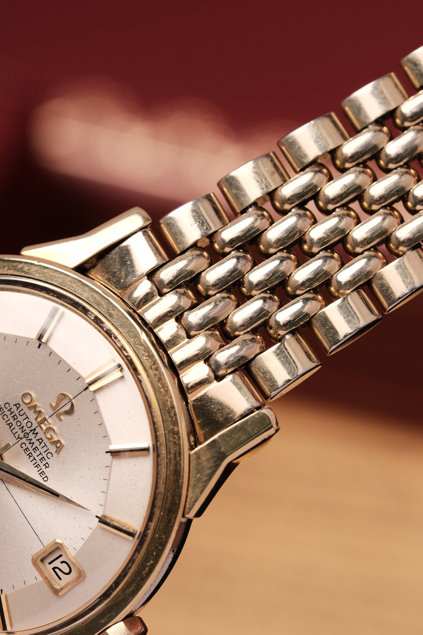 1966 OMEGA CONSTELLATION PIE PAN DOG LEG GOLD CROSS HAIR DIAL AUTOMATIC CHRONOMETER REF. 14902-61 SC