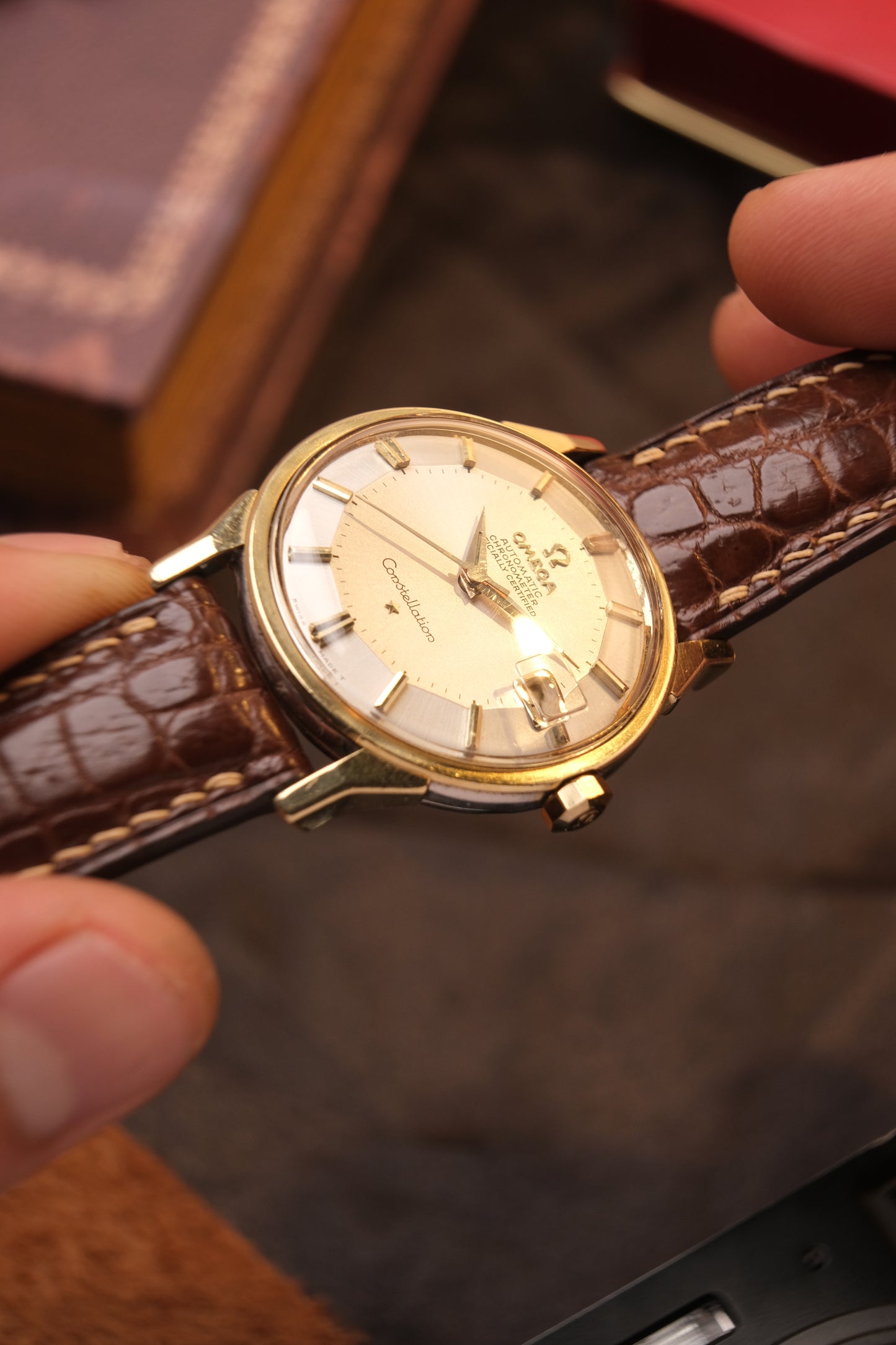 OMEGA CONSTELLATION White Dial AUTOMATIC CHRONOMETER REF. 168.005