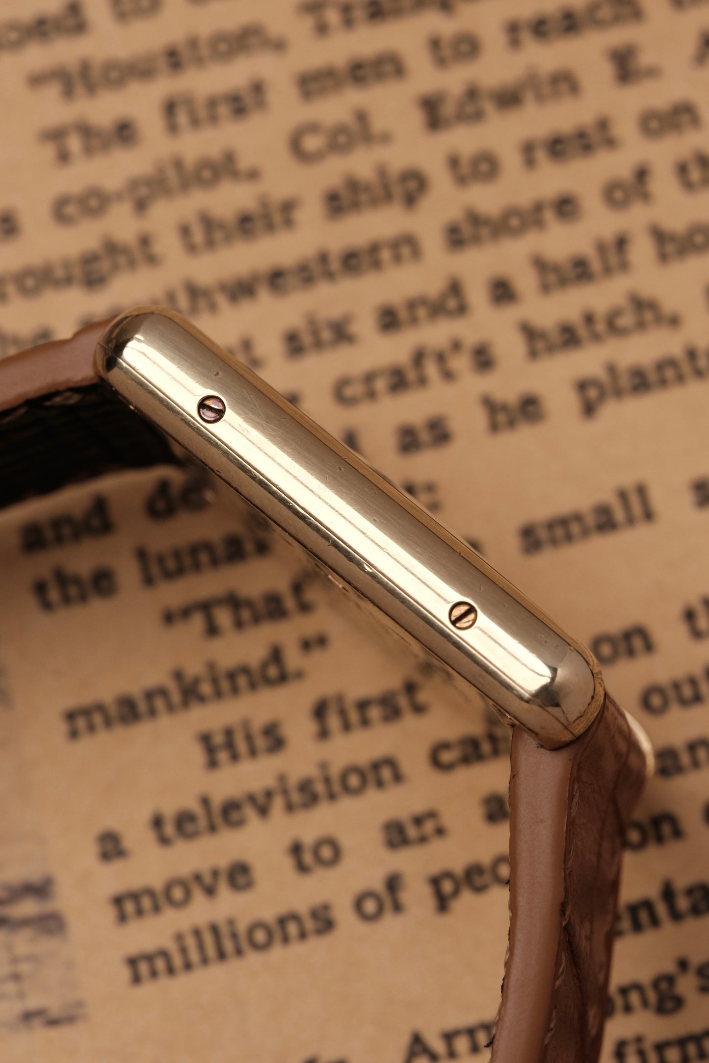 CARTIER MUST DE CARTIER TANK VERMEIL ROMAN DIAL REF. 64221