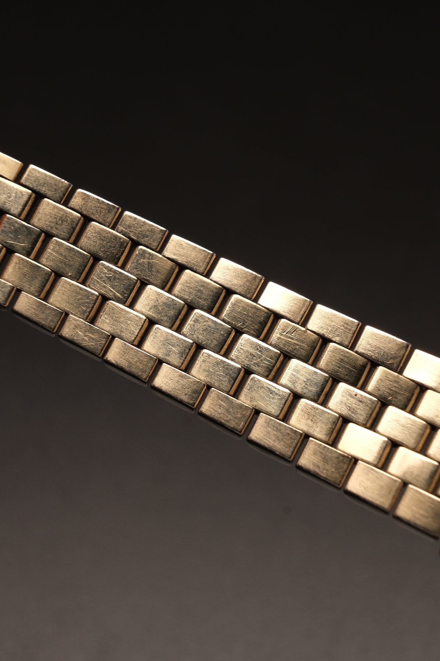 OMEGA Constellation C-shape Day-date Chronometer Linen Champagne Dial  - 168.029
