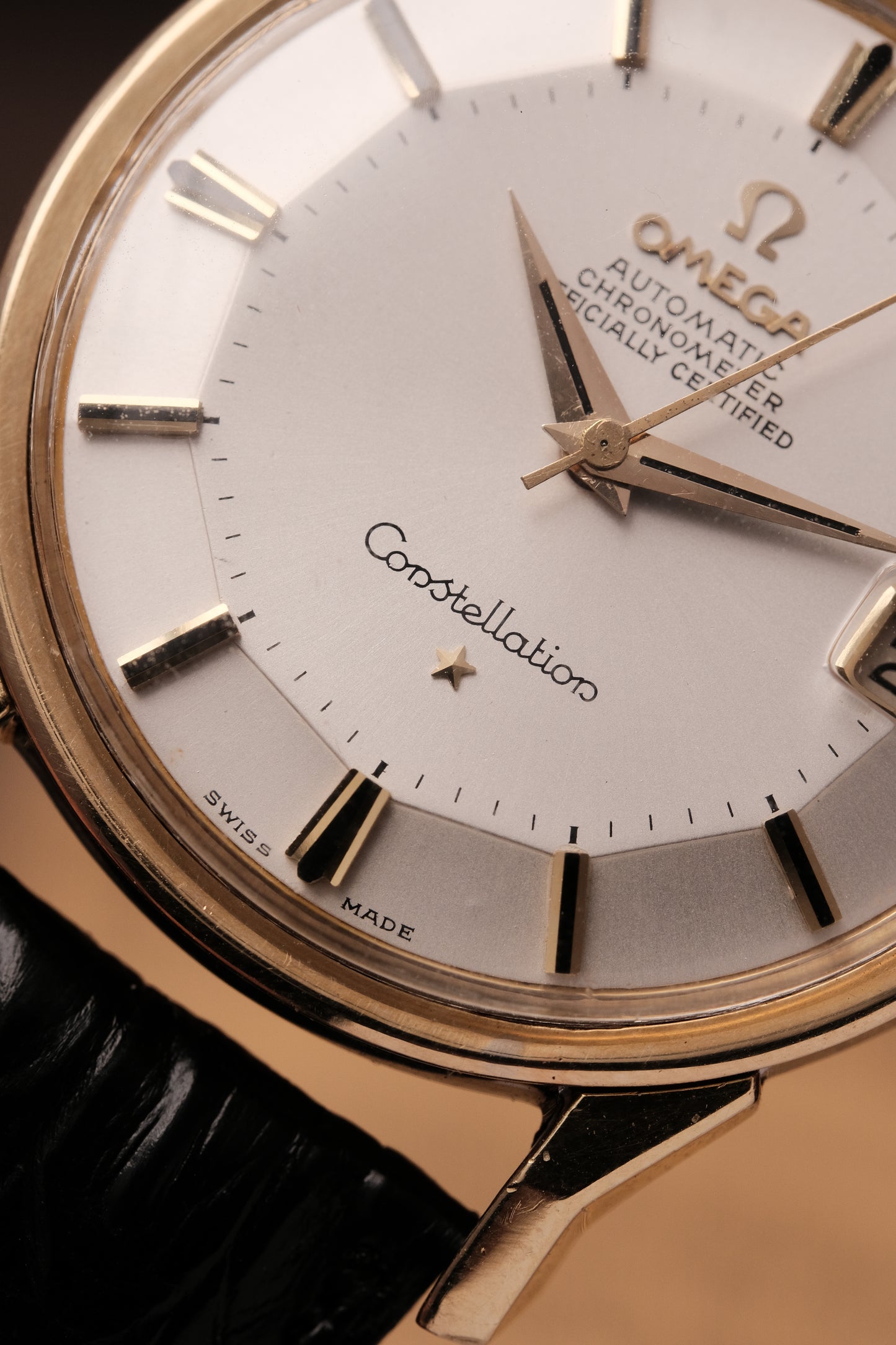 1967 OMEGA CONSTELLATION PIE PAN DOG LEG White Dial AUTOMATIC CHRONOMETER REF. 168.005