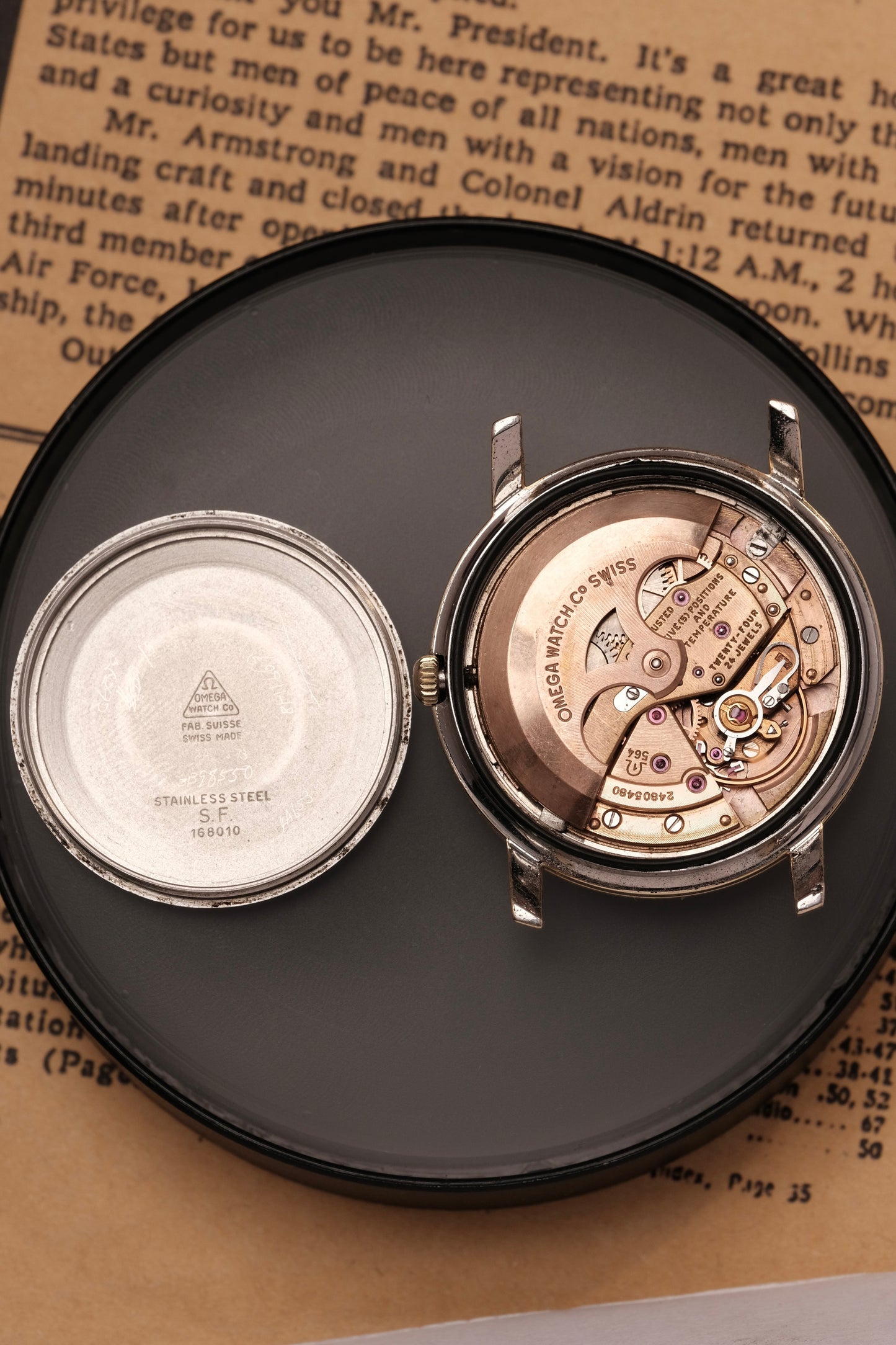 1966 OMEGA CONSTELLATION PIE PAN CHRONOMETER REF 168.010 Gold Cap