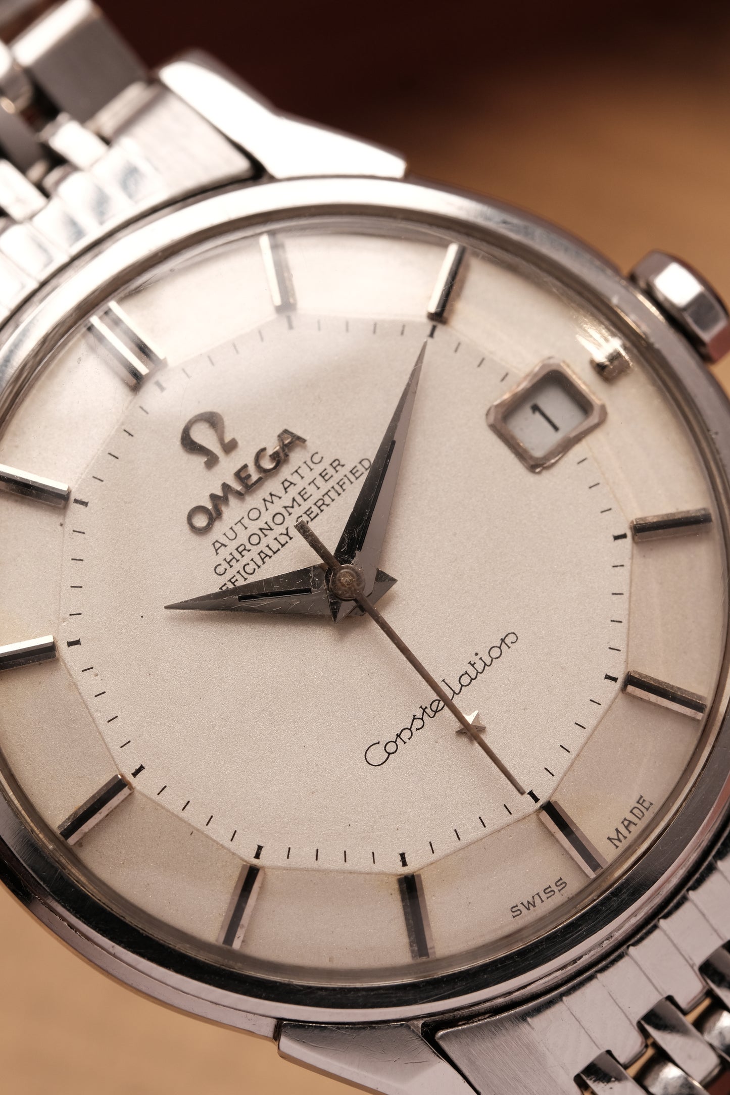 1966 OMEGA CONSTELLATION PIE PAN DOG LEG AUTOMATIC CHRONOMETER REF. 168.005