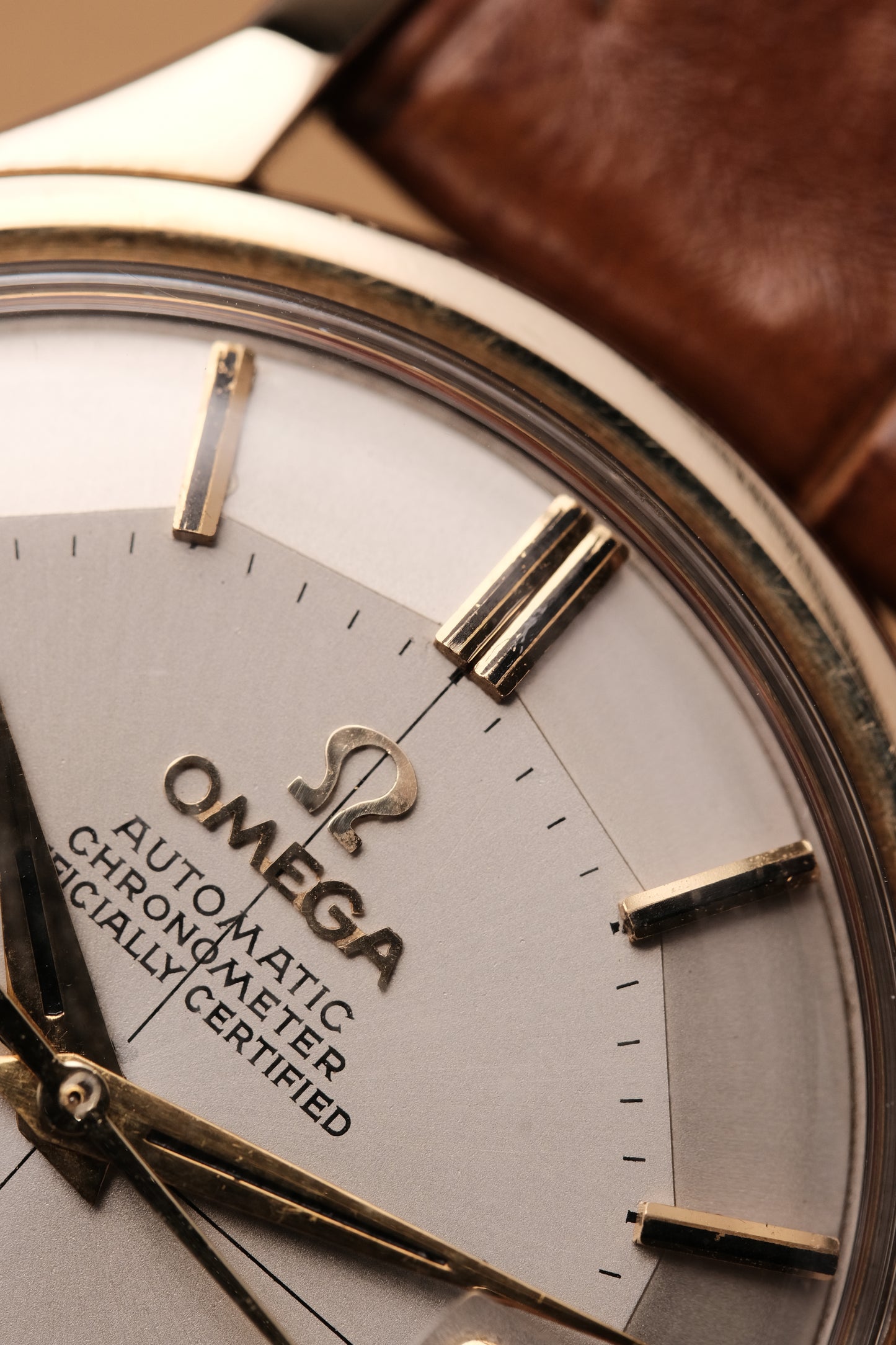 1967 OMEGA CONSTELLATION PIE PAN DOG LEG Cross Hair Dial AUTOMATIC CHRONOMETER REF. 168.005